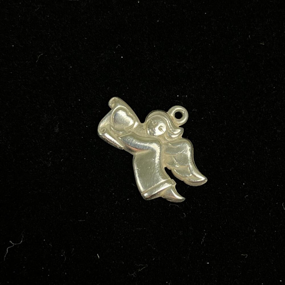 Retired James Avery Sterling Silver Angel Bearing Love Heart Charm